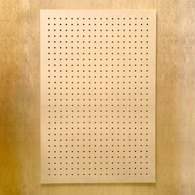 Amazon.co.jp: MDF有孔ボード 額縁タイプ 4mm × 600 × 900 mm 8Φ-30mm